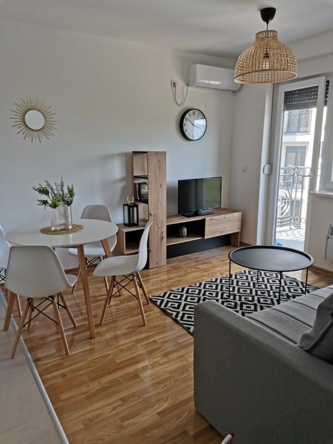 Apartman Kardas Vrnjačka Banja Екстериор снимка